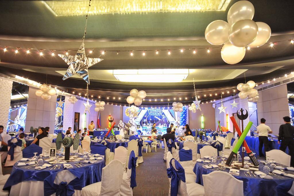 Circle Inn Hotel And Suites Bacolod Exteriör bild